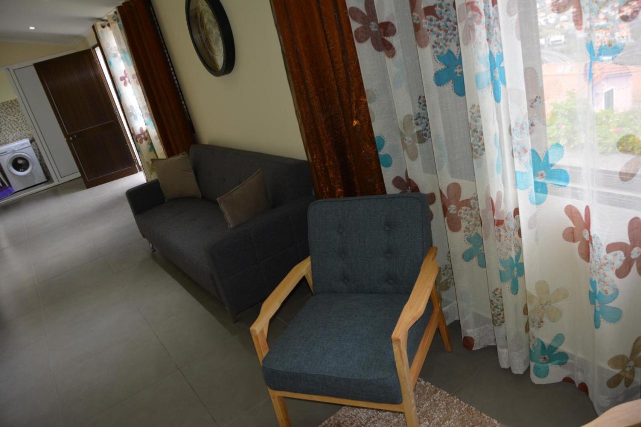 Sardinha'S House Hotel Machico  Buitenkant foto